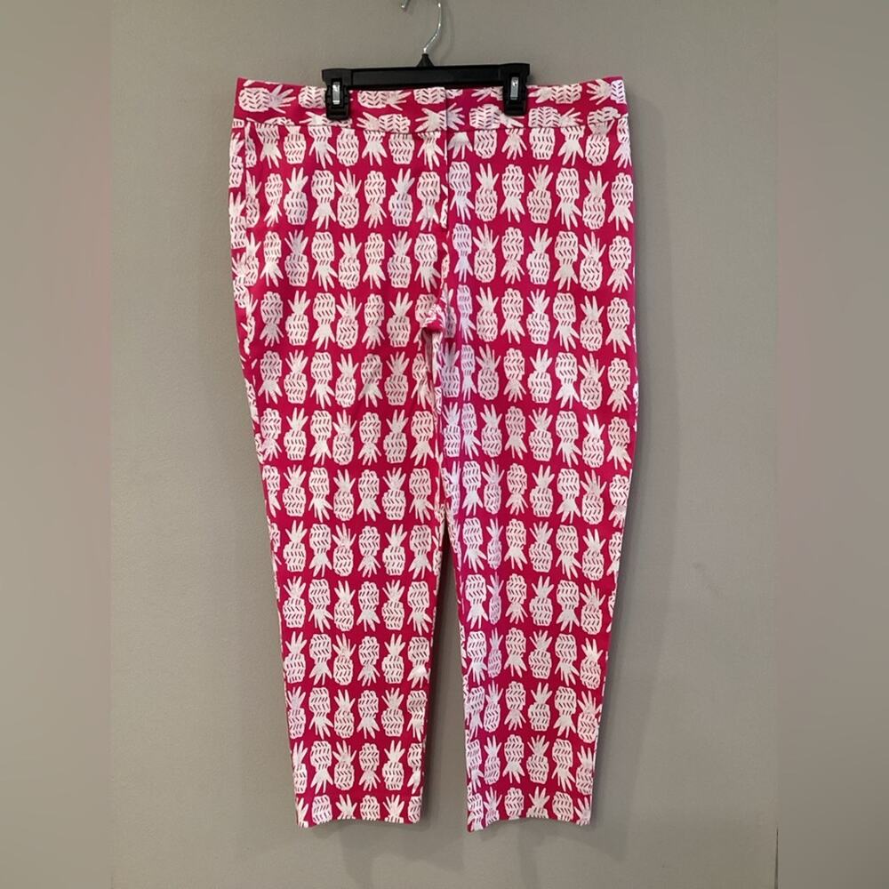 Pappagallo Magenta & White Pineapple Pants in Size 16 NWOT.